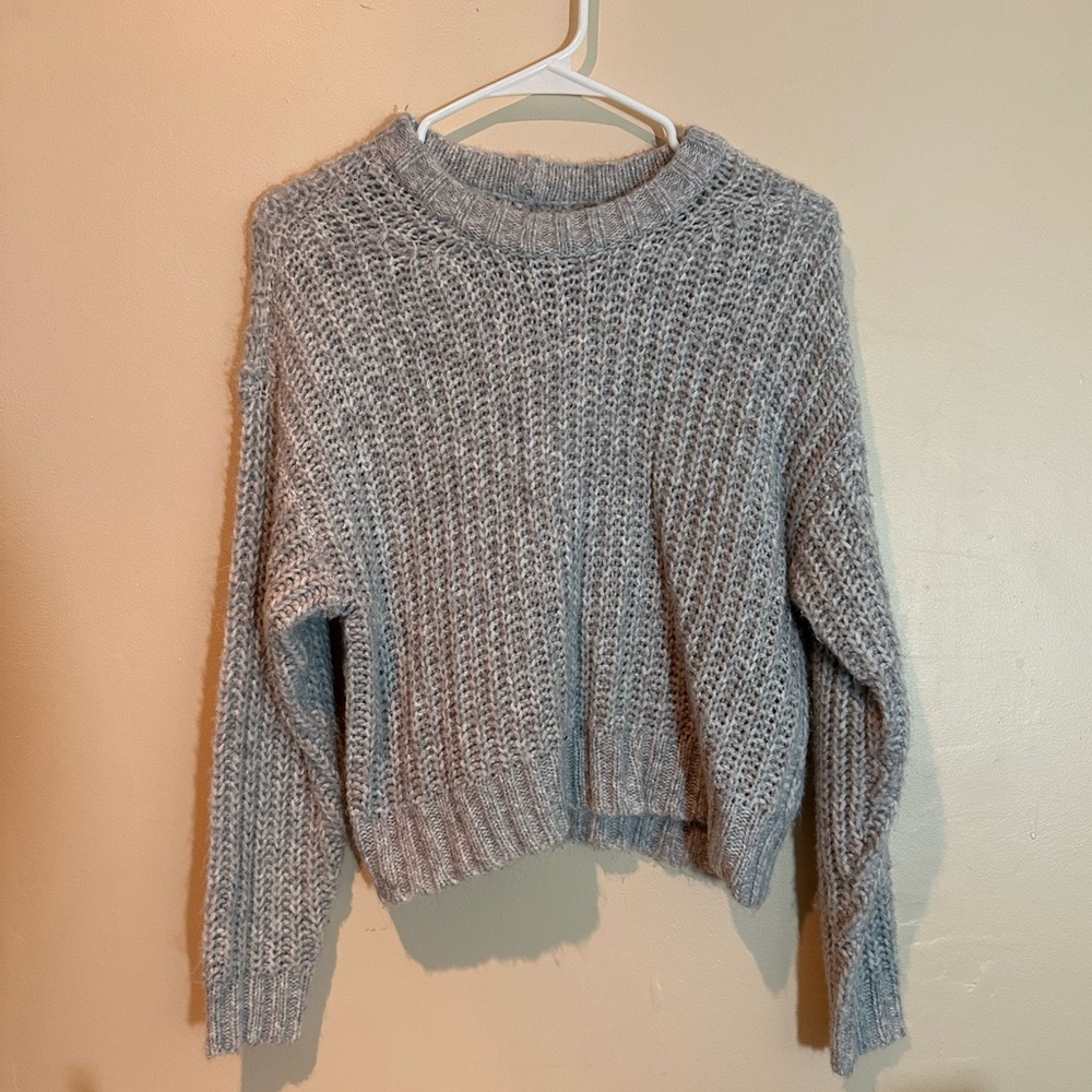 (NWOT) American Eagle Grey Sweater - size XS
